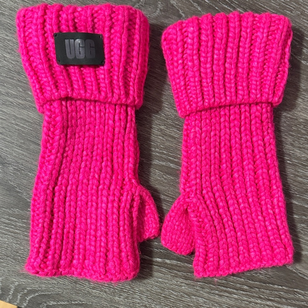 UGG Women’s Bright Pink Knit Fingerless Gloves - Picture 6 of 6